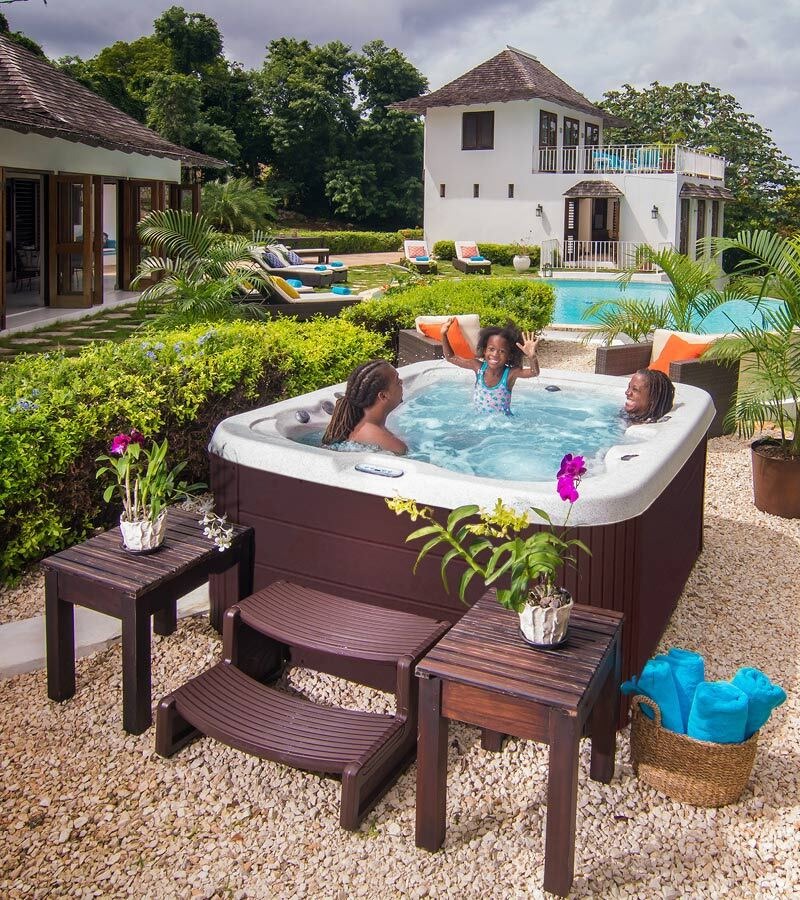 Getaway Ocho Rios CS Hot Tub